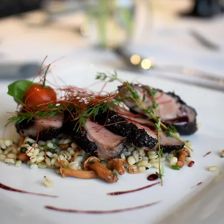 Zamek Centrum Отель