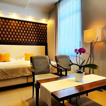 Szálloda Zamek Centrum 4*