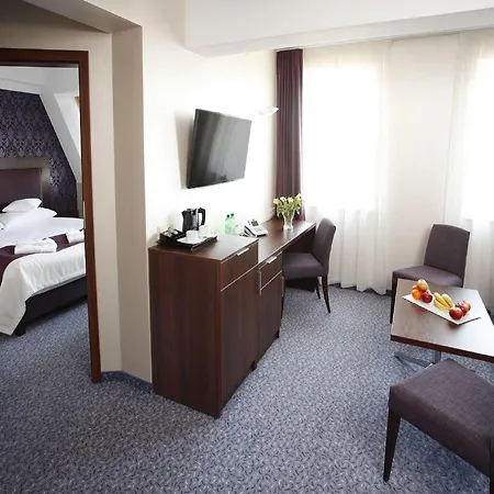 Zamek Centrum 4* Щецин