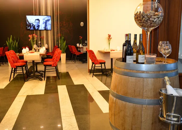 Готель Zamek Centrum 4*